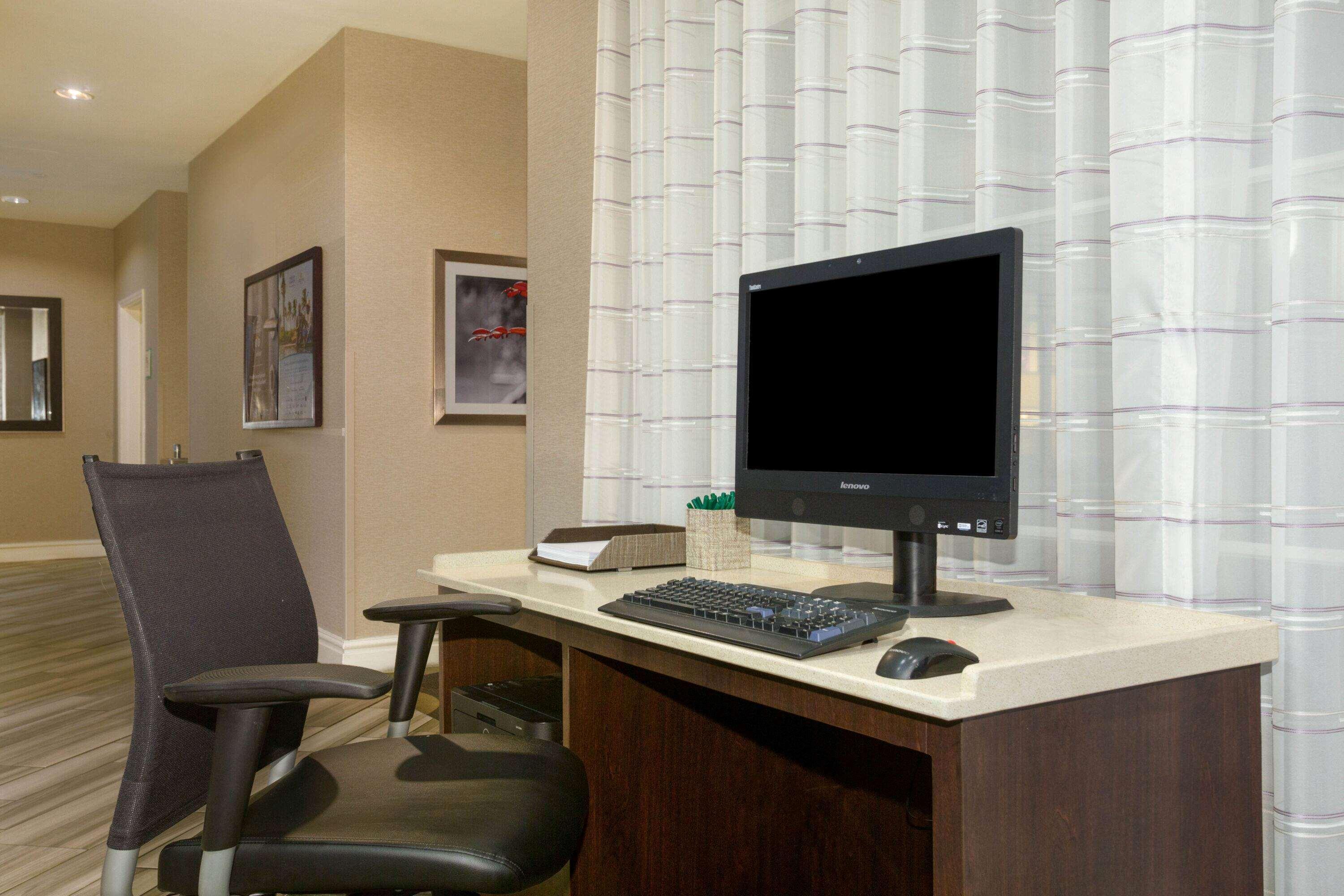 מלון מרלינד הייטס La Quinta By Wyndham St. Louis Westport מראה חיצוני תמונה